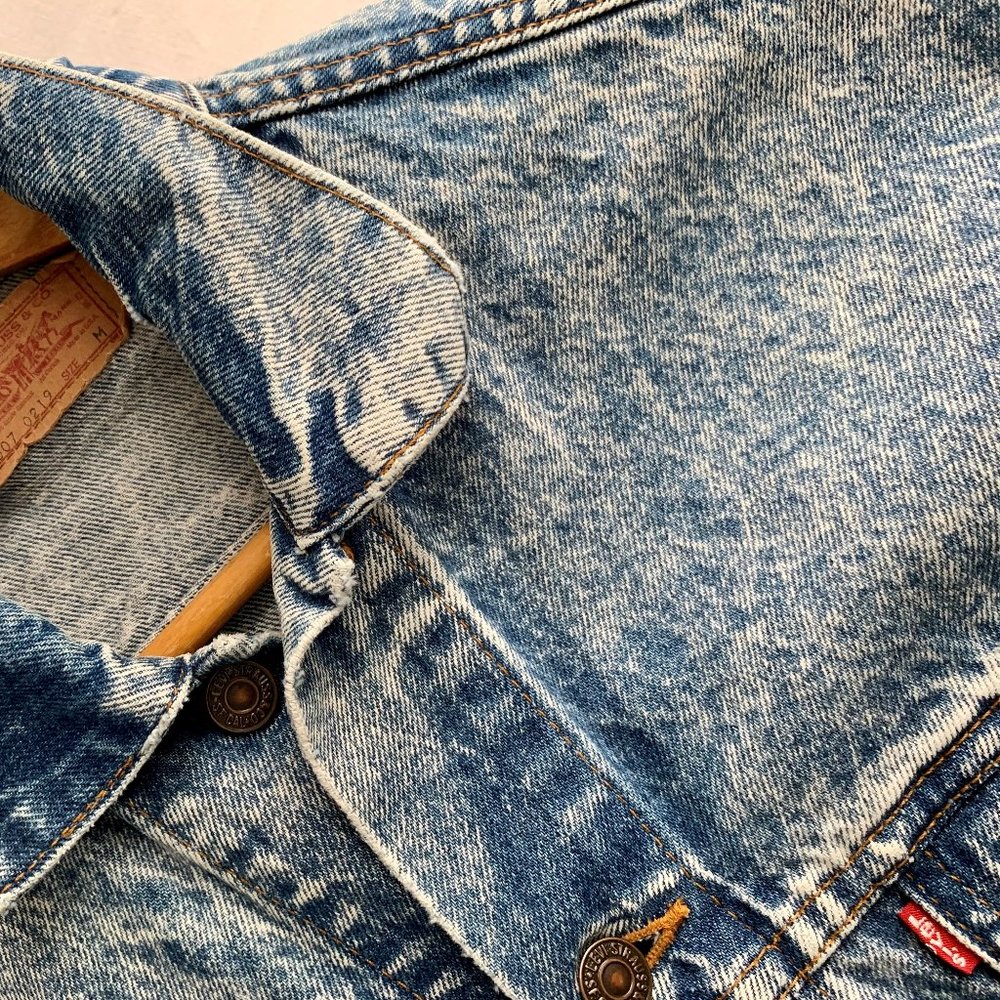 Vintage LEVI RED TAB TRUCKER Jacket Acid Wash Demim